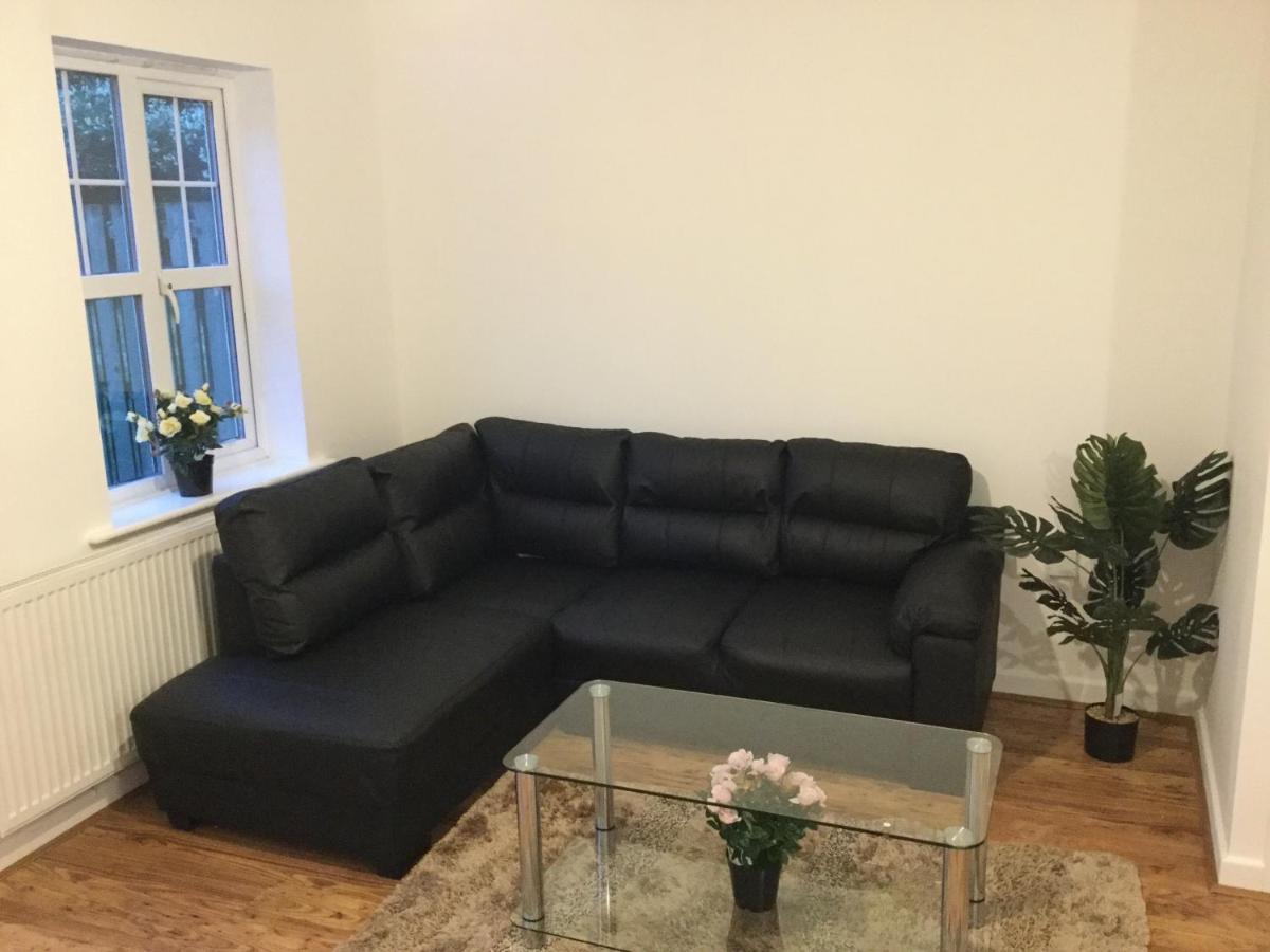 Quiet Residential Area Within Easy Reach Of Town Leilighet Manchester Eksteriør bilde